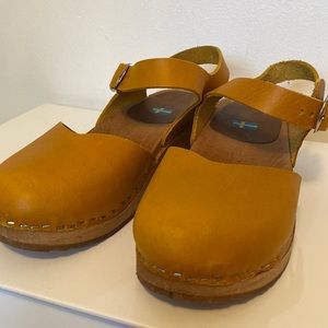 MIA Swedish Clogs
